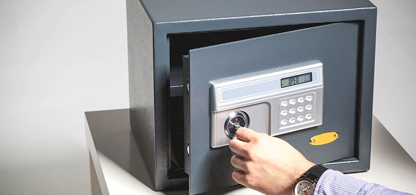 Jewelry Safe Unlocking Service in Lakewood, California