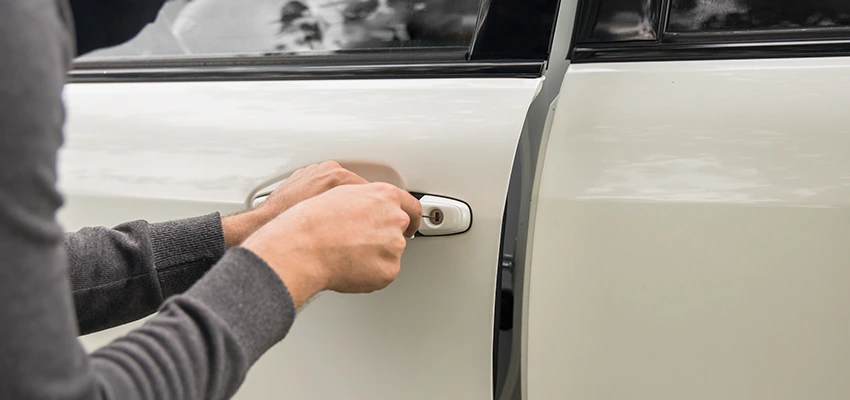 Unlock Car Door Service in Lakewood, CA